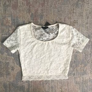 Floral lace crop top with lining